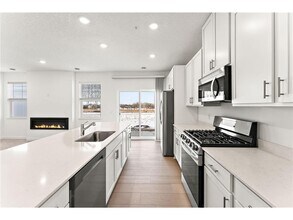 2239 Tyrone Dr S in Shakopee, MN - Building Photo - Building Photo