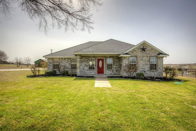 1021 Dominque Dr in Weatherford, TX - Building Photo