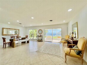 12845 S Indian River Dr in Jensen Beach, FL - Foto de edificio - Building Photo