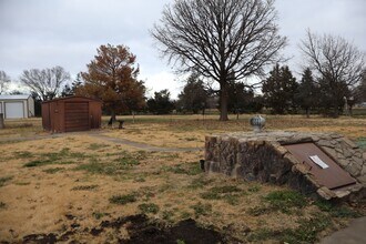 1973 E Old Hwy 40 in New Cambria, KS - Building Photo - Building Photo