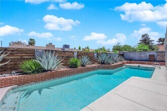 148 Triberg Ct in Henderson, NV - Building Photo - Building Photo