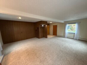 1947 Marion St SE in Albany, OR - Building Photo - Building Photo