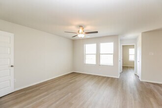24821 Scilla Wy in Montgomery, TX - Building Photo - Building Photo