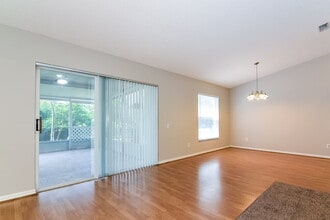 12706 Early Run Ln in Riverview, FL - Building Photo - Building Photo