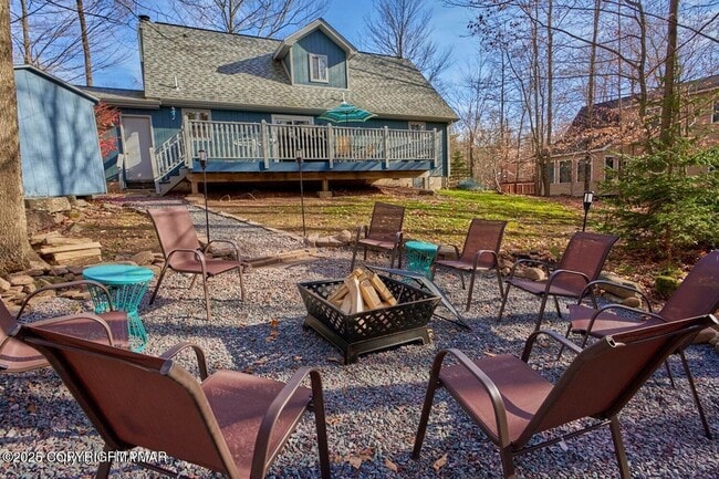 130 Safro Ct in Pocono Lake, PA - Building Photo - Building Photo