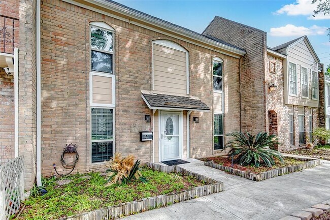 property at 10716 Briar Forest Dr