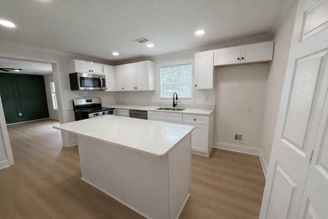 160 Indiana Ave in Athens, GA - Building Photo - Building Photo