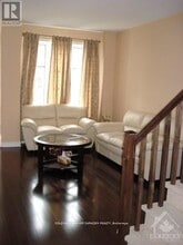 92 Selhurst Ave in Ottawa, ON - Building Photo - Building Photo