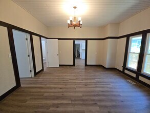 320 Chautauqua Ave in Norman, OK - Foto de edificio - Building Photo
