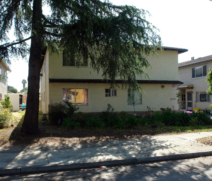 1582 Quebec Ct in Sunnyvale, CA - Foto de edificio