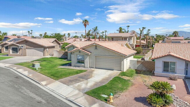 79200 Violet Ct in La Quinta, CA - Building Photo - Building Photo