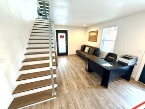 225 S Pine St in San Antonio, TX - Building Photo - Building Photo