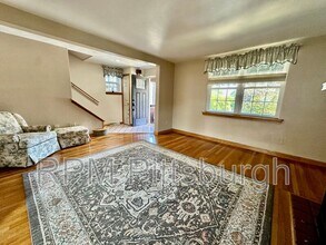 1130 Downlook St in Pittsburgh, PA - Building Photo - Building Photo