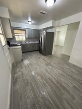 3306 W Chestnut St in Tampa, FL - Foto de edificio - Building Photo