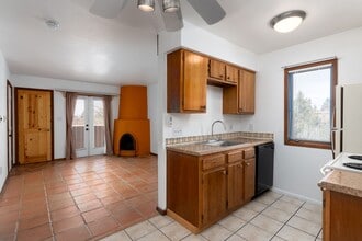 2600 W Zia Rd in Santa Fe, NM - Building Photo - Building Photo