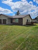 3516 Lana Ln in Eau Claire, WI - Building Photo