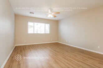 7133 N 73rd Dr in Glendale, AZ - Foto de edificio - Building Photo