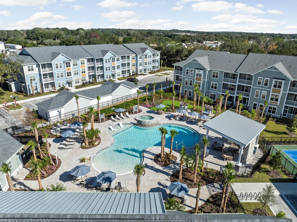 Standard441 Luxury Apartment Homes in Lady Lake, FL - Building Photo