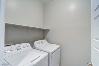 617 Chromatic Chord Ct in Henderson, NV - Building Photo - Building Photo