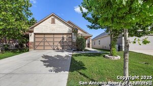 2096 Brandywine Dr in New Braunfels, TX - Building Photo