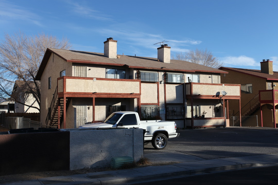 Sierra Oeste 2 in Las Vegas, NV - Foto de edificio