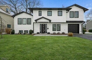 30 Hemlock Terrace in Springfield, NJ - Building Photo