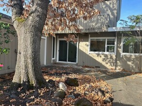 4016 Shadowhill Dr in Santa Rosa, CA - Building Photo - Building Photo