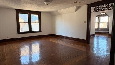 331 Chestnut St in New Britain, CT - Foto de edificio - Building Photo