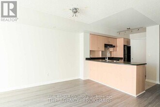 18-418 Beverley St in Toronto, ON - Building Photo - Building Photo
