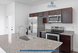 920 States Ave in Bentonville, AR - Building Photo - Building Photo