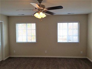 107 Oak Knoll Dr in Whitsett, NC - Building Photo - Building Photo