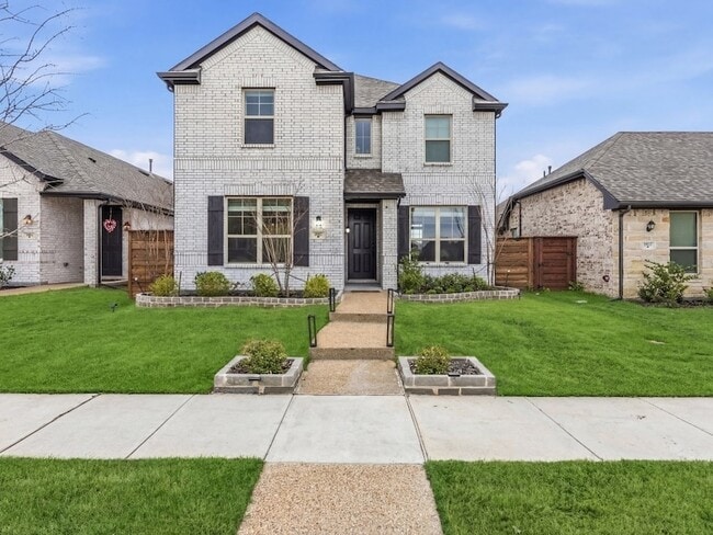property at 1908 Twisted Tree Ln