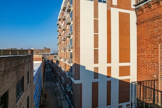 113 N Bread St in Philadelphia, PA - Building Photo - Building Photo