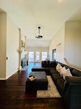 5912 NE Turquoise Dr in Lee's Summit, MO - Building Photo - Building Photo
