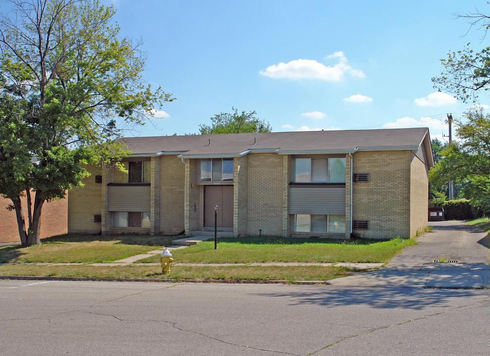 2830 Bobbie Pl in Dayton, OH - Building Photo