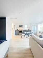 2260 W 28th St in Los Angeles, CA - Building Photo - Building Photo