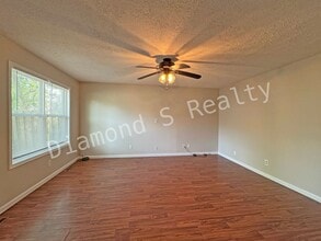 3057 W Harrison St in Springfield, MO - Building Photo - Building Photo