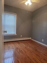 63 Oak St, Unit 1 in Taunton, MA - Building Photo - Building Photo