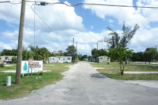 Pine Grove Trailer Court Apartments