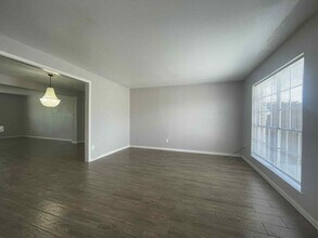 1905 Back Bay Dr in Galveston, TX - Building Photo - Building Photo