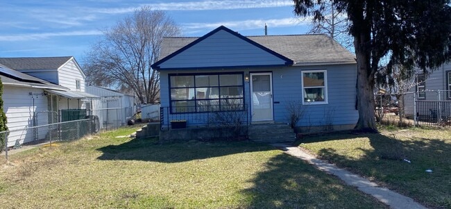 property at 524 E Columbia Ave