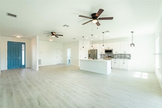 13565 Jeronimo Ln in Port Charlotte, FL - Building Photo - Building Photo