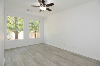 1921 Chasewood Dr in Austin, TX - Building Photo - Building Photo
