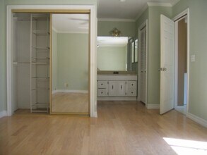 6943 Balcom Ave, Unit Guesthouse in Reseda, CA - Building Photo - Building Photo