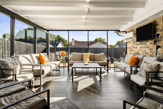 1208 Kesser Dr in Plano, TX - Foto de edificio - Building Photo