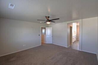 6825 S Allegiance Ave in Meridian, ID - Building Photo - Building Photo