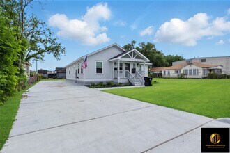 522 Caplin St in Houston, TX - Building Photo - Building Photo