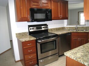 1235 Harding Ave in Des Plaines, IL - Building Photo - Building Photo