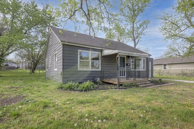 147 Parker Ave in Osawatomie, KS - Building Photo - Building Photo