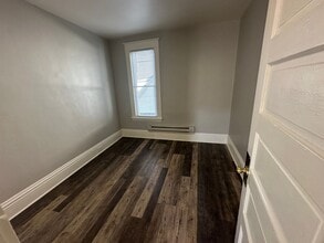 1126 Jennette Ave NW in Grand Rapids, MI - Building Photo - Building Photo